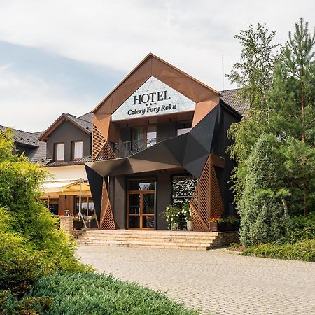 Hotel Cztery Pory Roku Glogow Malopolski ภายนอก รูปภาพ